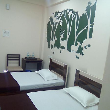 Neelisha River Front Inn Kankavali Esterno foto