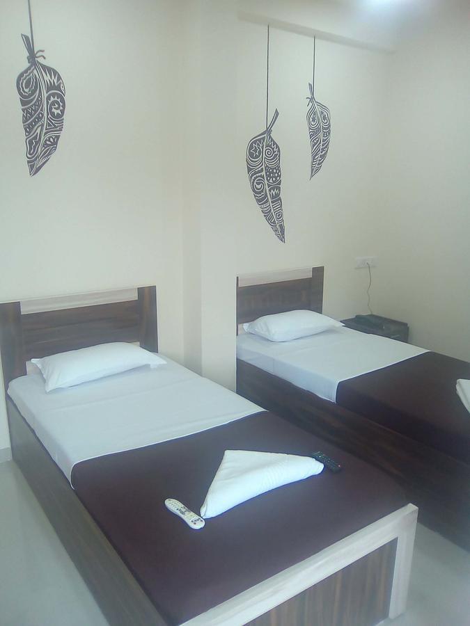 Neelisha River Front Inn Kankavali Esterno foto