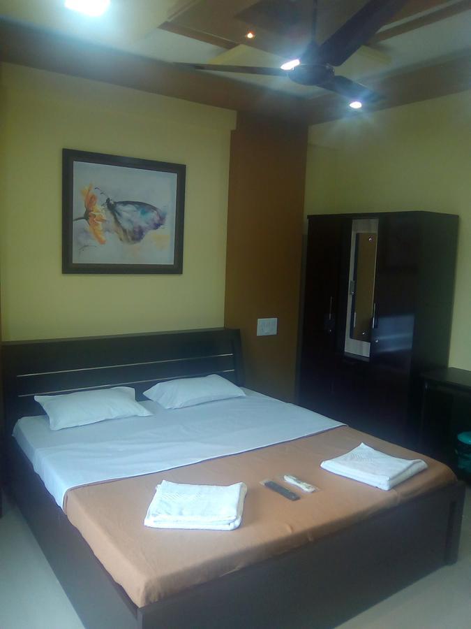 Neelisha River Front Inn Kankavali Esterno foto
