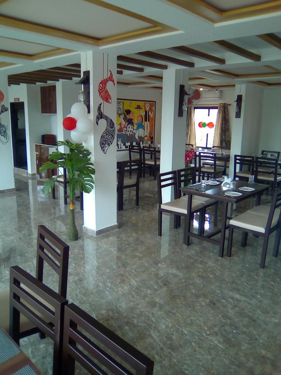 Neelisha River Front Inn Kankavali Esterno foto